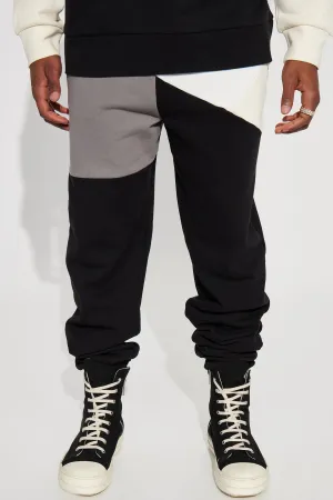 A Simulated Jogger - Black