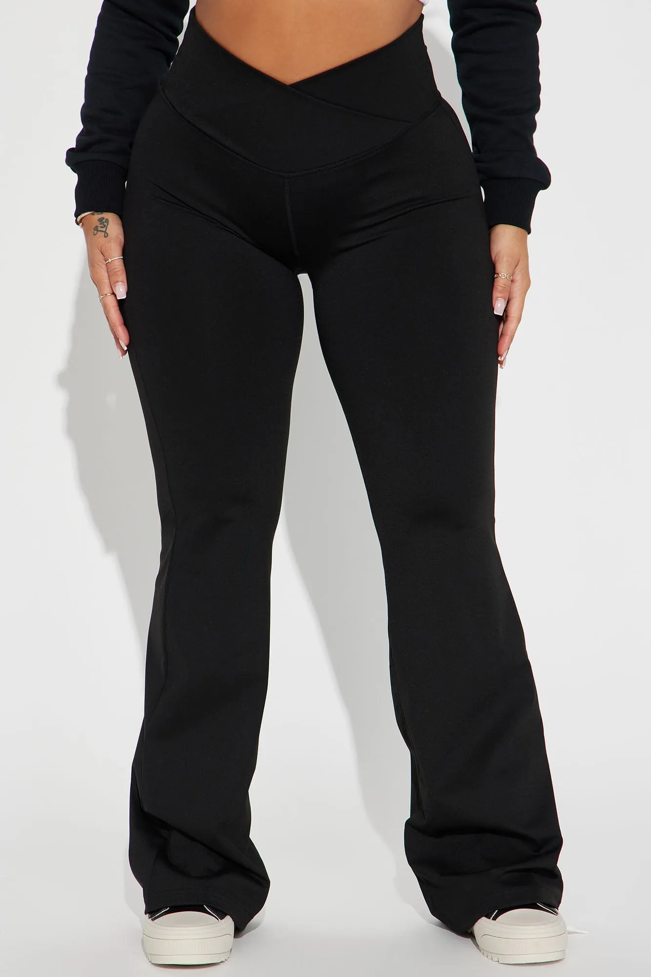 Adrianna Lounge Yoga Pant - Black