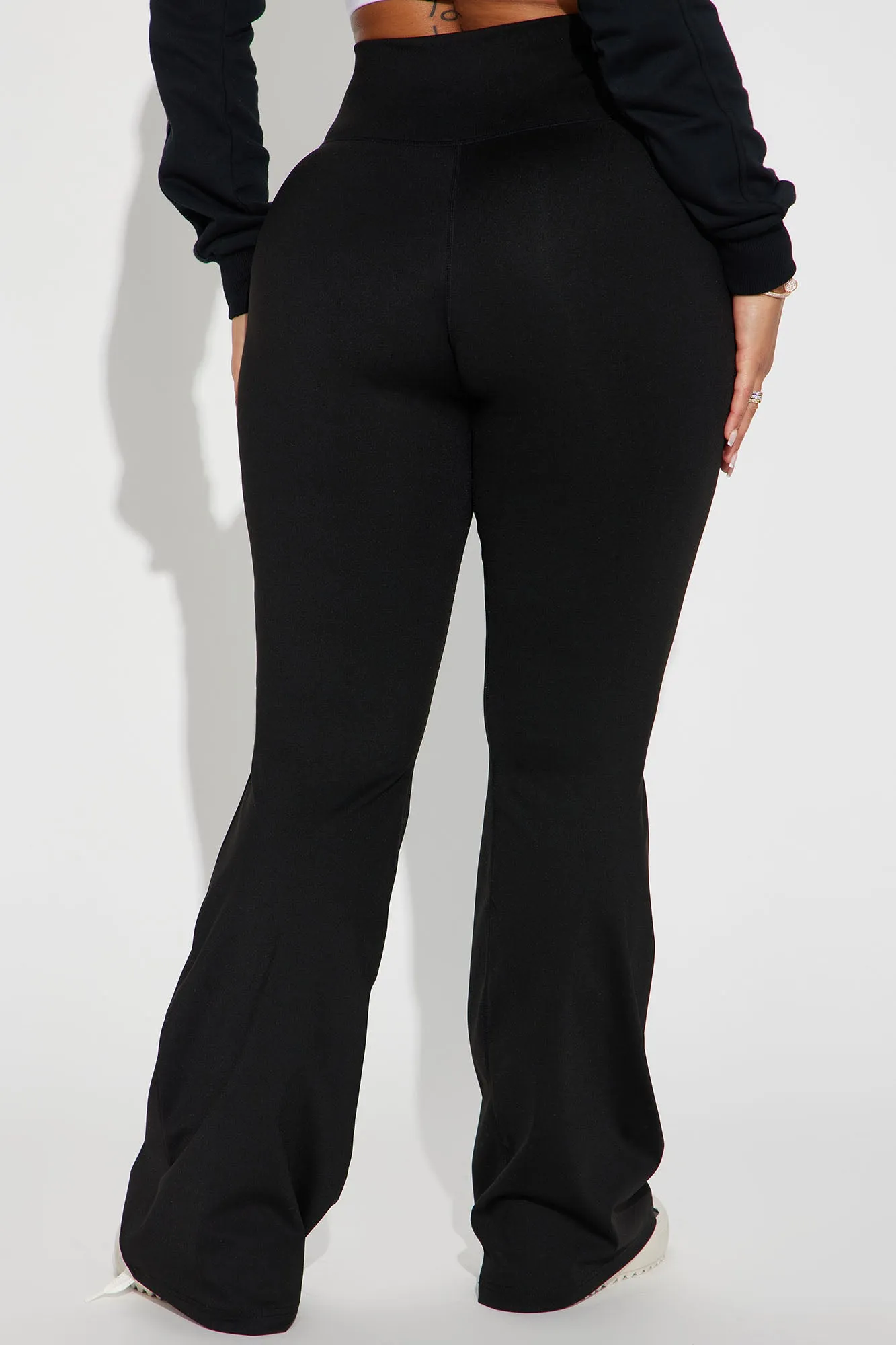 Adrianna Lounge Yoga Pant - Black