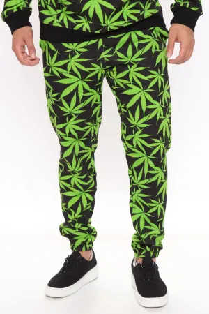 All over Weed Print Jogger - Black/Green