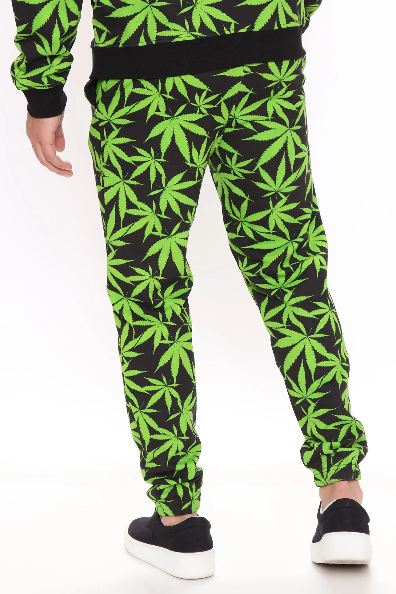 All over Weed Print Jogger - Black/Green