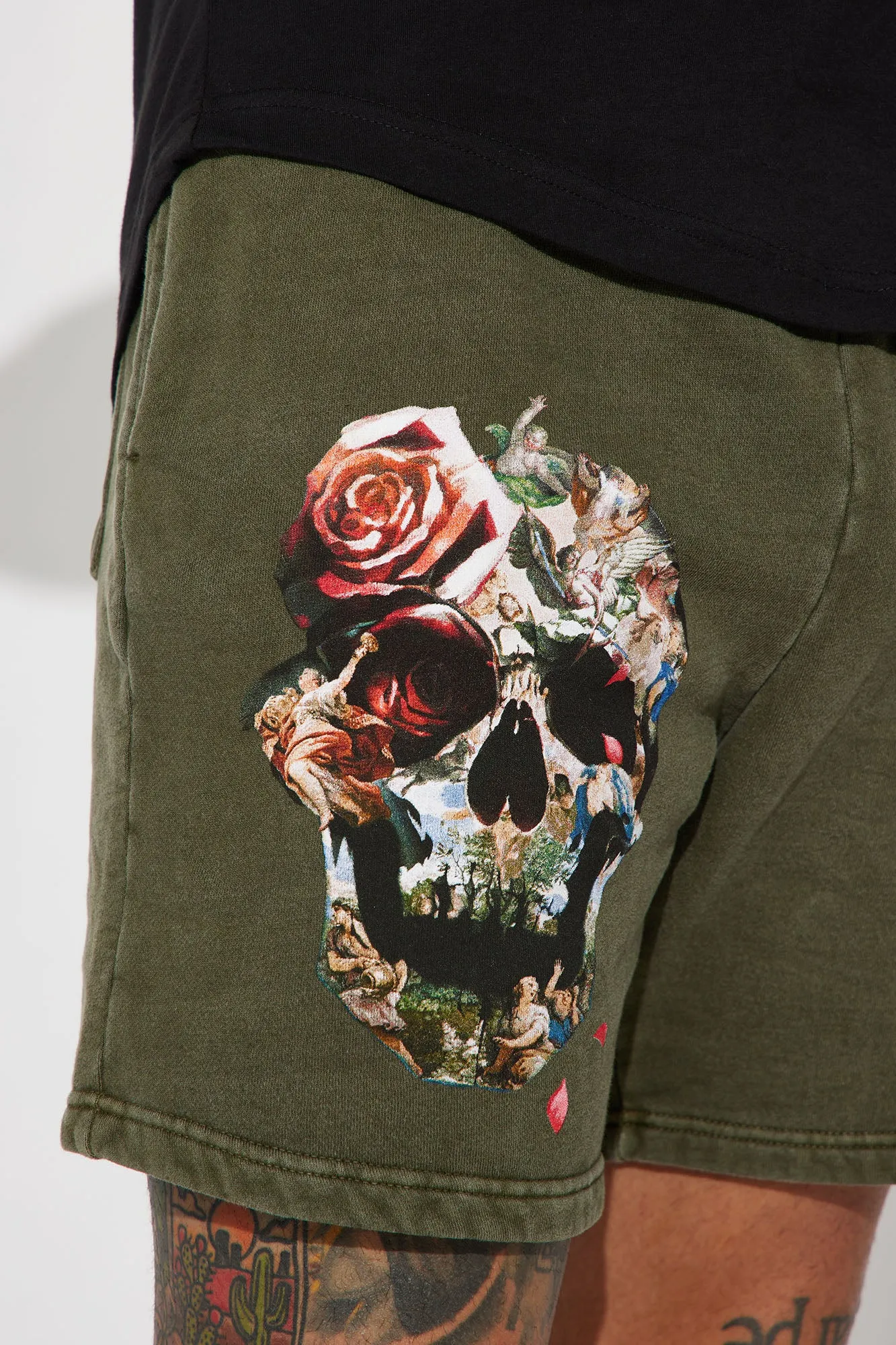 Beauty In Pain Shorts - Olive